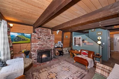 Living - 756 Cedar, Sugarloaf, CA 92386 photo 1 of 4