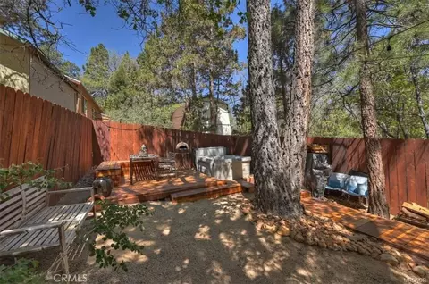 Exterior - 756 Cedar, Sugarloaf, CA 92386 photo 9 of 10