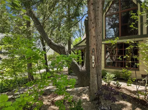 Exterior - 238 Maple Dr, Lake Arrowhead, CA 92352 photo 6 of 8