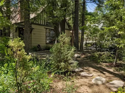Exterior - 238 Maple Dr, Lake Arrowhead, CA 92352 photo 8 of 8
