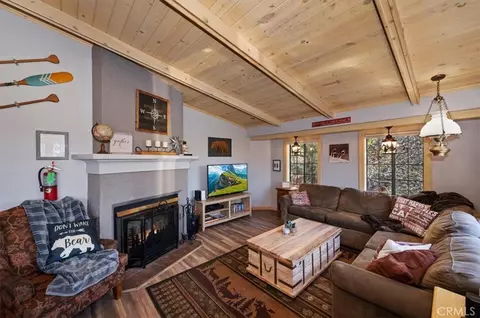 Living - 764 Menlo, Big Bear Lake, CA 92315 photo 3 of 4