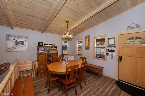 Dining - 764 Menlo, Big Bear Lake, CA 92315 photo 2 of 5