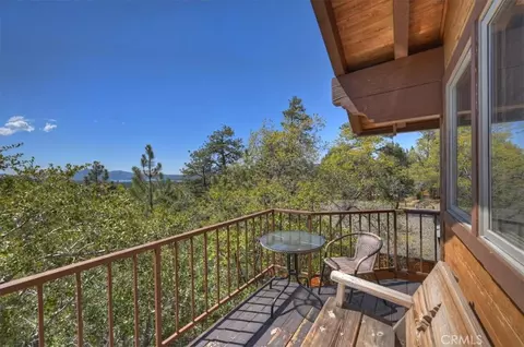 Exterior - 764 Menlo, Big Bear Lake, CA 92315 photo 4 of 8