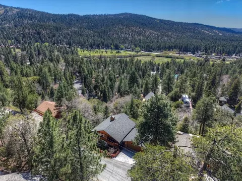 View/Area - 764 Menlo, Big Bear Lake, CA 92315 photo 1 of 9