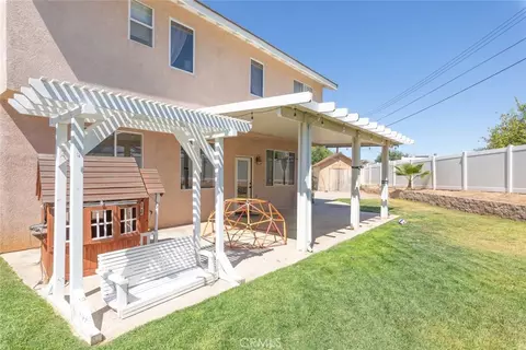 Exterior - 33852 Glenoaks, Yucaipa, CA 92399 photo 8 of 12