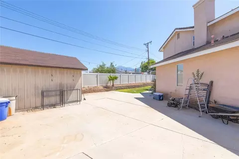 Exterior - 33852 Glenoaks, Yucaipa, CA 92399 photo 11 of 12