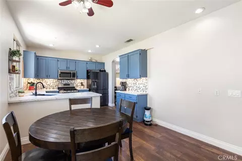 Kitchen - 33852 Glenoaks, Yucaipa, CA 92399 photo 3 of 3
