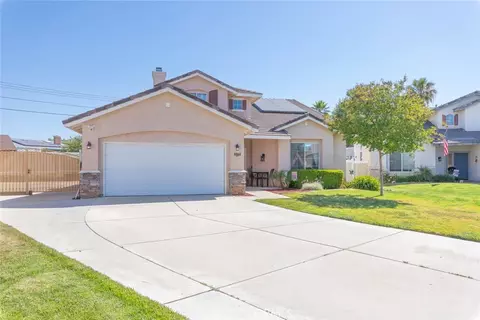 Exterior - 33852 Glenoaks, Yucaipa, CA 92399 photo 2 of 12