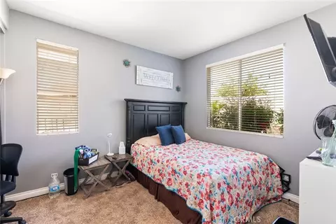 Bedroom - 33852 Glenoaks, Yucaipa, CA 92399 photo 1 of 4