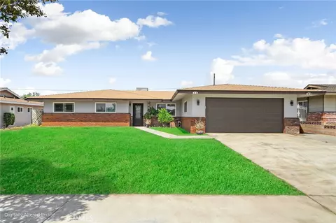 9846 Tamarind Ave, Bloomington, CA 92316