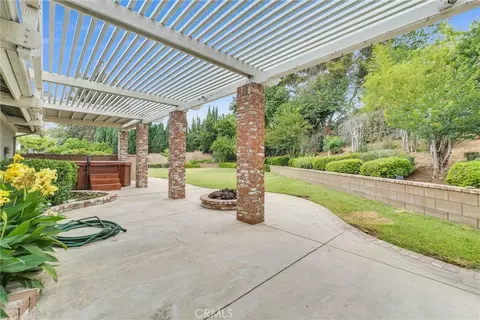 Exterior - 6225 Cliff Ct, Riverside, CA 92506 photo 3 of 6