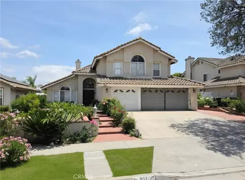 911 Homestead Rd, Corona, CA 92878