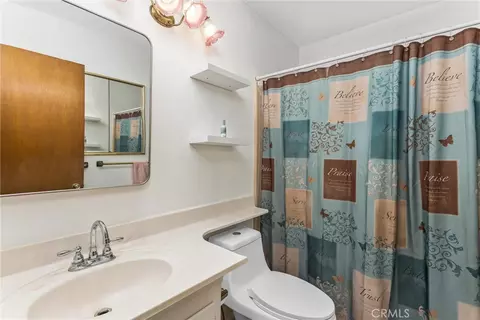 Bath - 11965 Peach Tree, Yucaipa, CA 92399 photo 1 of 1