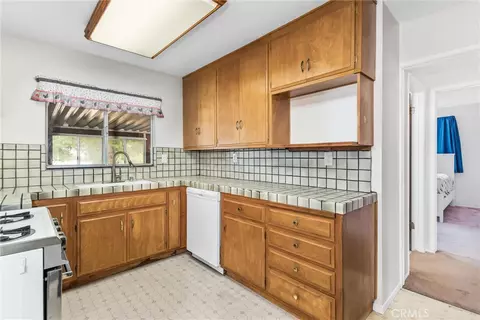 Kitchen - 11965 Peach Tree, Yucaipa, CA 92399 photo 1 of 3