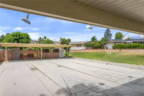 Exterior - 11965 Peach Tree, Yucaipa, CA 92399 photo 7 of 10