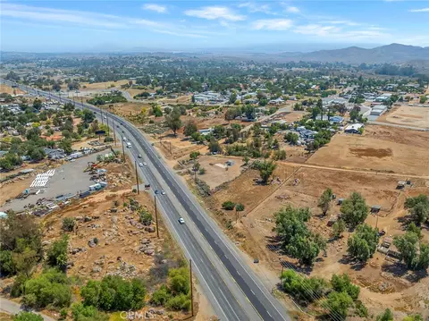 27520 State Highway 74, Perris, CA 92570 photo 11