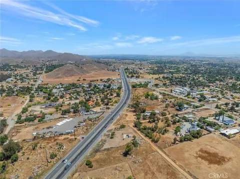 27520 State Highway 74, Perris, CA 92570 photo 12