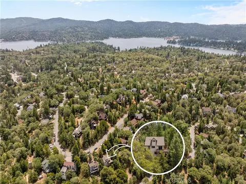 View/Area - 1334 St Anton, Lake Arrowhead, CA 92352 photo 1 of 5
