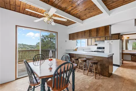 Dining - 1334 St Anton, Lake Arrowhead, CA 92352 photo 1 of 2