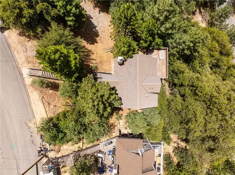 View/Area - 1334 St Anton, Lake Arrowhead, CA 92352 photo 4 of 5