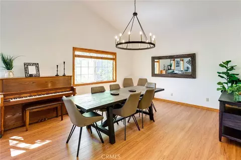 Dining - 196 Hillcrest Ct, Lake Arrowhead, CA 92352 photo 2 of 2