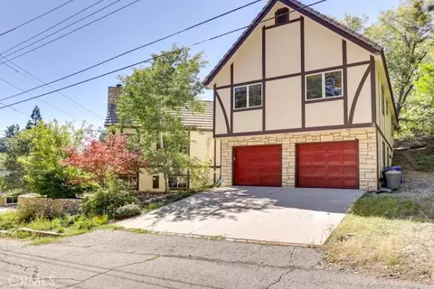 Exterior - 196 Hillcrest Ct, Lake Arrowhead, CA 92352 photo 3 of 12