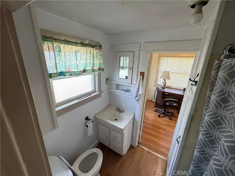 Bath - 7237 Olive St, Highland, CA 92346 photo 1 of 1