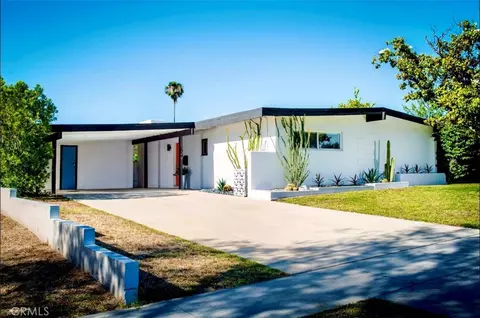 1329 Campus Ave, Redlands, CA 92374