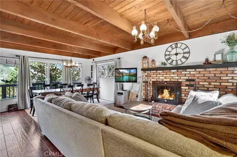 Living - 1341 Calgary Dr, Lake Arrowhead, CA 92352 photo 1 of 2
