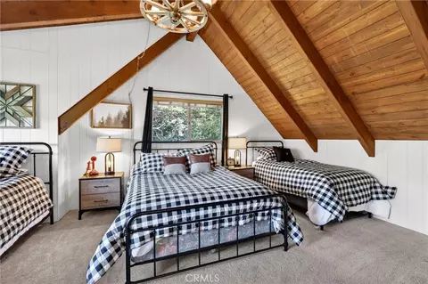 Bedroom - 1341 Calgary Dr, Lake Arrowhead, CA 92352 photo 10 of 10