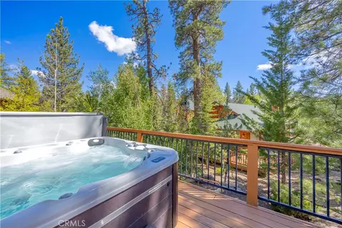 Exterior - 166 N Teakwood Dr, Big Bear Lake, CA 92315 photo 8 of 10
