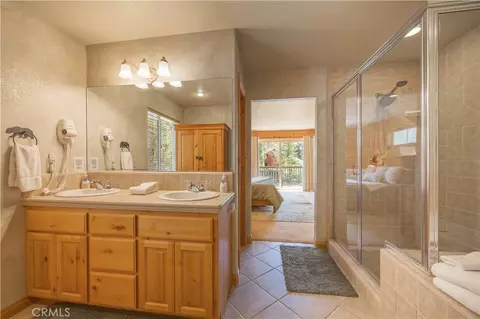 Bath - 166 N Teakwood Dr, Big Bear Lake, CA 92315 photo 1 of 6
