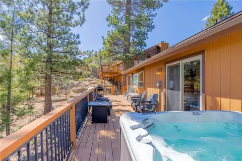 Exterior - 166 N Teakwood Dr, Big Bear Lake, CA 92315 photo 7 of 10