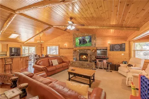 Living - 166 N Teakwood Dr, Big Bear Lake, CA 92315 photo 1 of 4