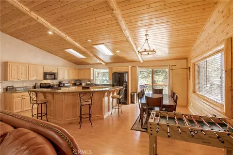 Dining - 166 N Teakwood Dr, Big Bear Lake, CA 92315 photo 2 of 2