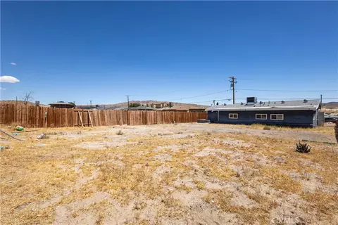 Exterior - 1434 Mesa, Barstow, CA 92311 photo 3 of 4