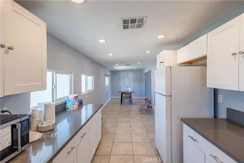 Entry Way - 1434 Mesa, Barstow, CA 92311 photo 1 of 2