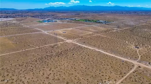 1 Brucite Rd, Adelanto, CA 92301