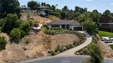 20254 Westpoint Dr, Riverside, CA 92507 photo 2