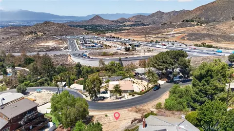 20254 Westpoint Dr, Riverside, CA 92507 photo 12