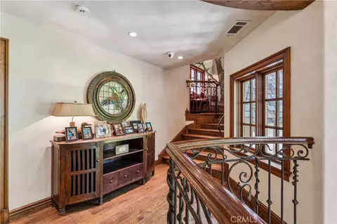 Entry Way - 27596 High Knl, Lake Arrowhead, CA 92352 photo 8 of 14