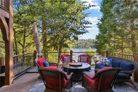 Exterior - 27596 High Knl, Lake Arrowhead, CA 92352 photo 2 of 6