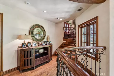Entry Way - 27596 High Knl, Lake Arrowhead, CA 92352 photo 7 of 12