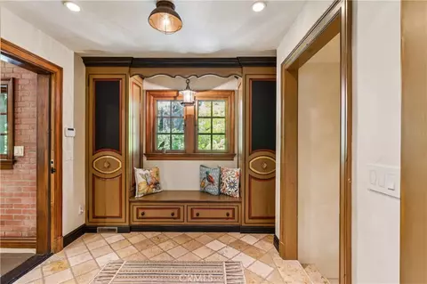 Entry Way - 27596 High Knl, Lake Arrowhead, CA 92352 photo 4 of 14
