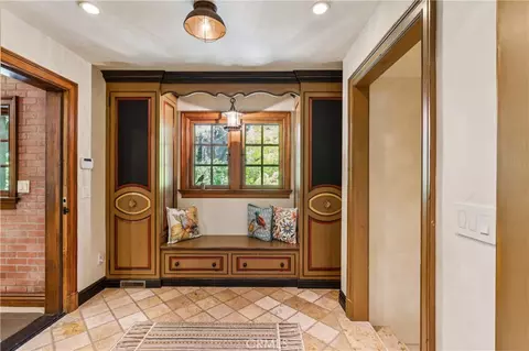 Entry Way - 27596 High Knl, Lake Arrowhead, CA 92352 photo 3 of 12