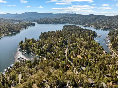 View/Area - 27596 High Knl, Lake Arrowhead, CA 92352 photo 2 of 2
