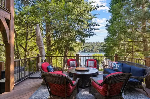 Exterior - 27596 High Knl, Lake Arrowhead, CA 92352 photo 2 of 6