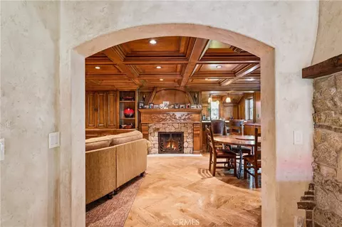 Entry Way - 27596 High Knl, Lake Arrowhead, CA 92352 photo 2 of 12