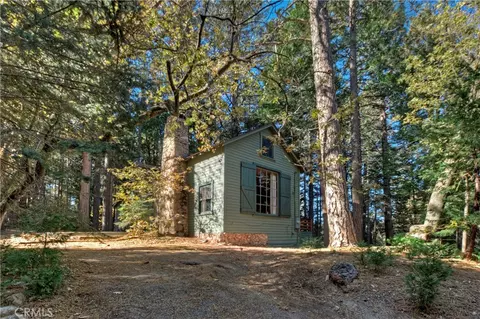 648 Crest Estates Dr, Lake Arrowhead, CA 92352