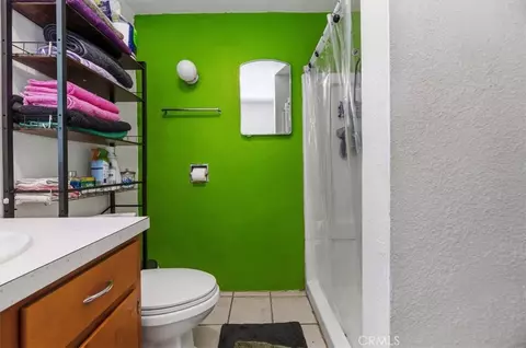 Bath - 34911 Avenue D, Yucaipa, CA 92399 photo 2 of 2